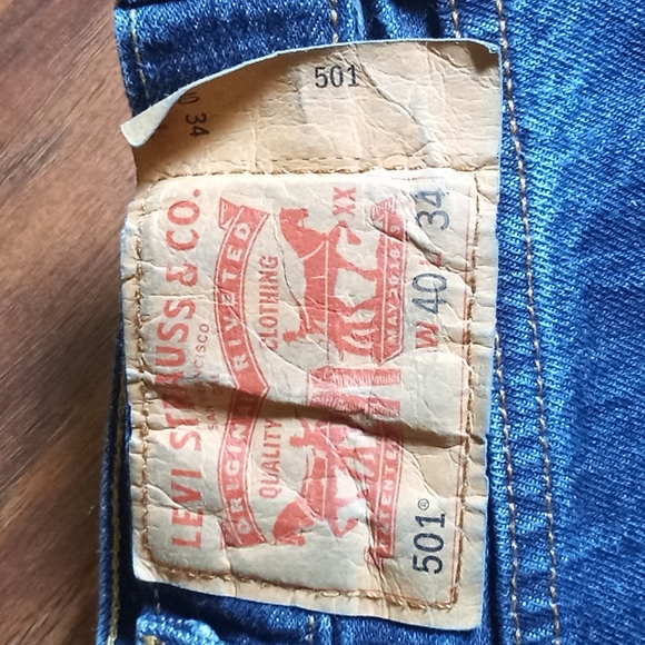Classic Levi's 501 buttonfly blue jean denim size 40x34 - Picture 2 of 12
